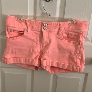 Lily Pulitzer size 6 neon pink shorts